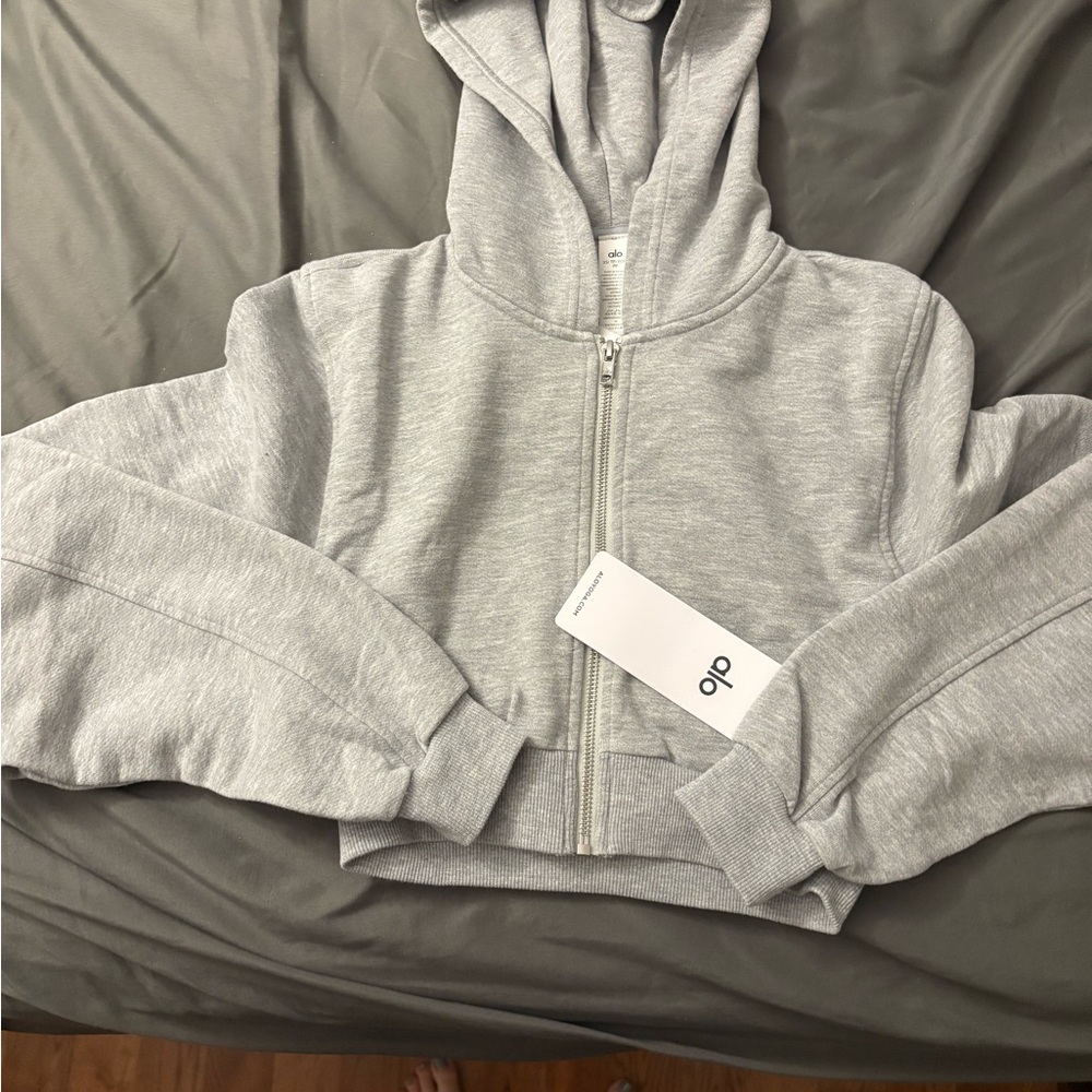 ALO Yoga Women's Light Gray Zip-Up Hoodie NWT